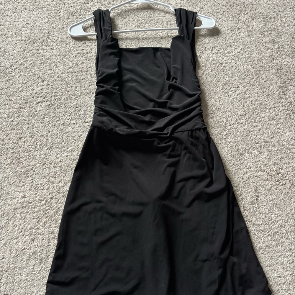Black Sleeveless Dress